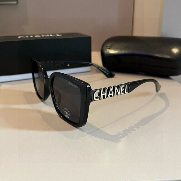 CHANEL Women\'s Black Square Sunglasses main image 6
